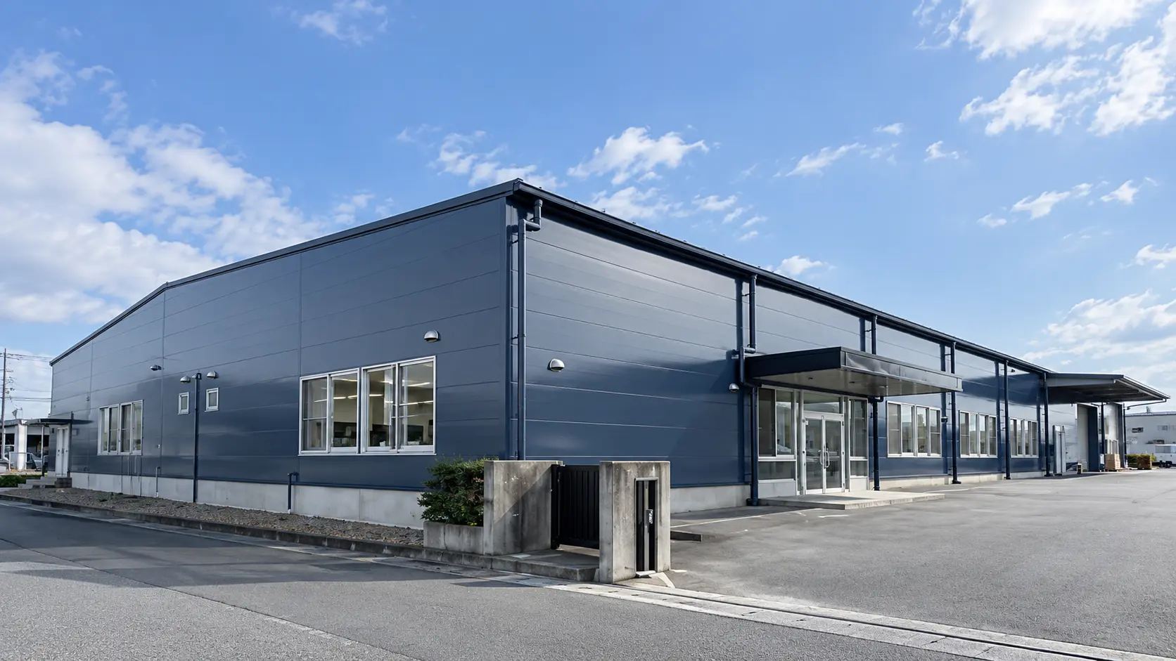 株式会社ファースト 社屋